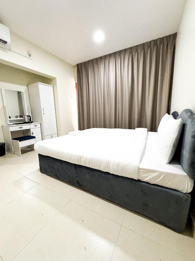 Ras Star Residence - Home Stay Dubai Eksteriør billede